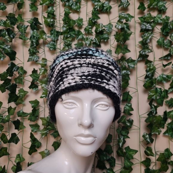 Foursquare Unisex Snow Snowboard Outdoor Winter Knit Hat size OS - Picture 2 of 9